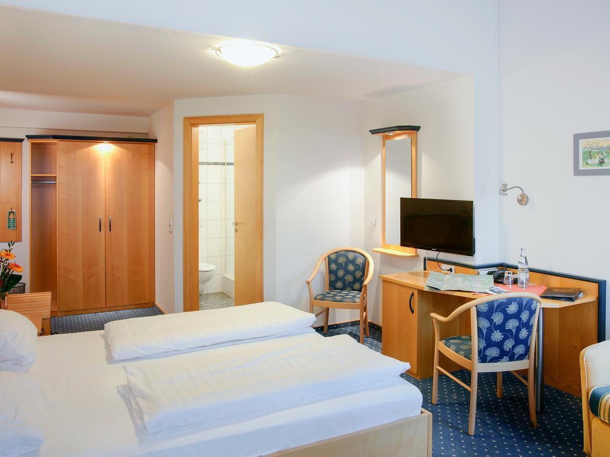 Hotel Gasthof Zum Biber Motten Exterior photo