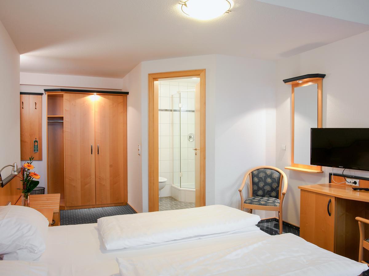 Hotel Gasthof Zum Biber Motten Exterior photo